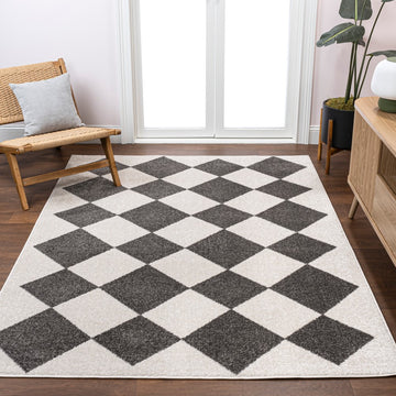 Draper Classic Geometric Diamond Pattern Area Rug